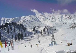 Skiing in Kashmir