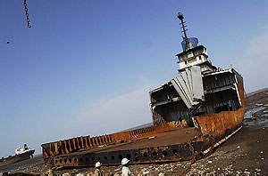 Alang, Ship Breaking yard
