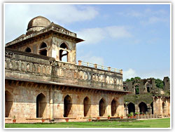 Mandu Tourist Attractions Madhya Pradesh