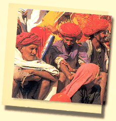 Hommes du Rajasthan avec une clbration dans un village dans celui 