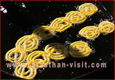 Preparing 'Jalebee' (Popular sweet) of Rajasthan