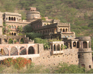 Neemrana Fort Palace, Neemrana